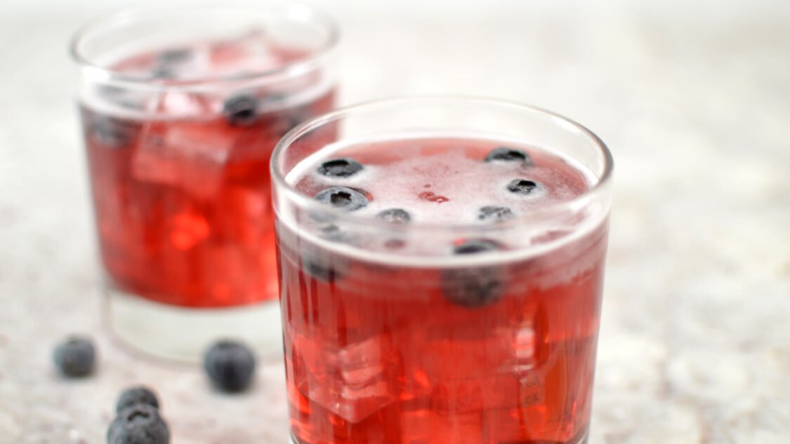 blueberry collins kombucha mocktail