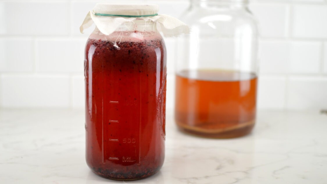 bulk fermenting kombucha